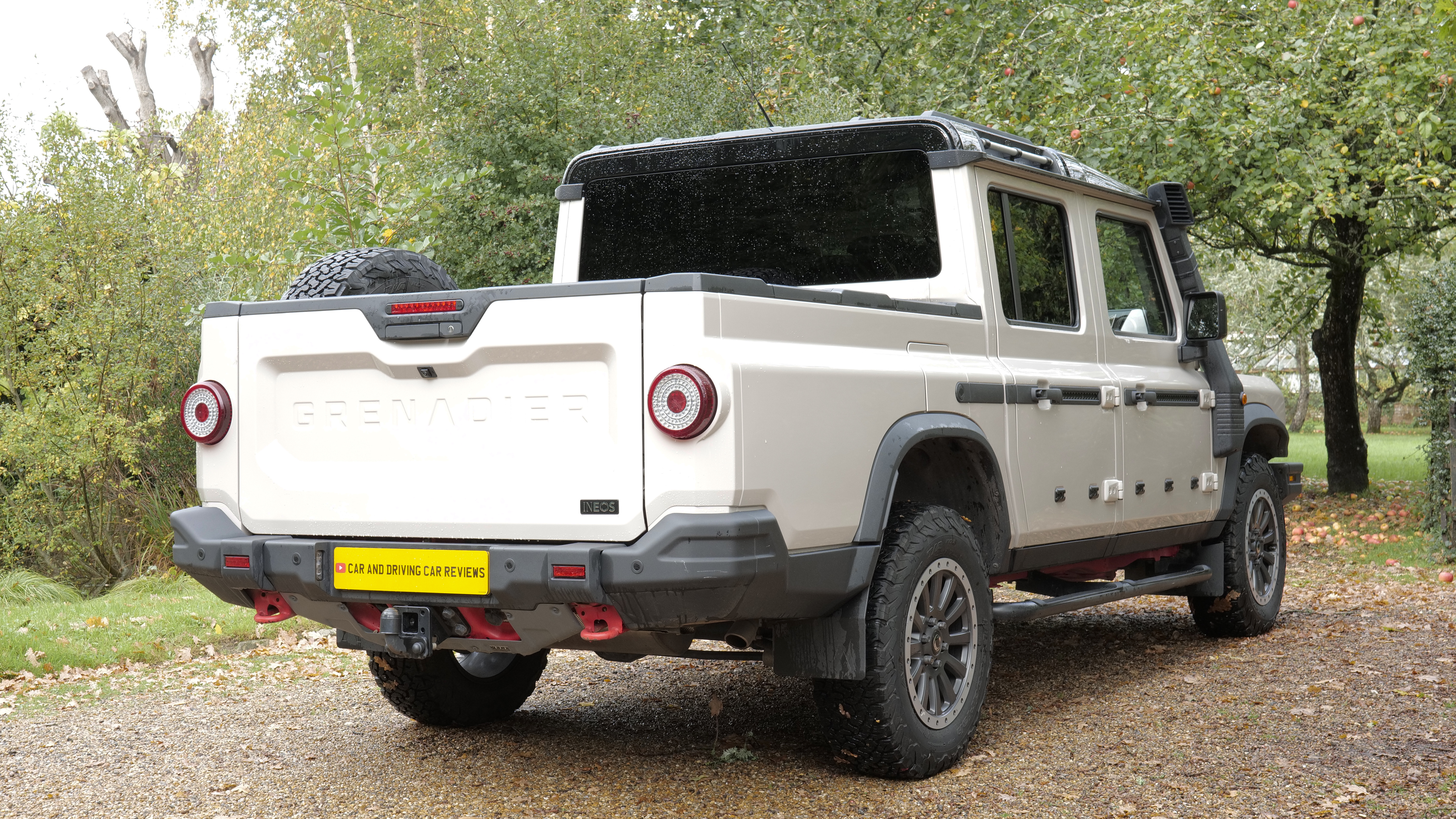 INEOS QUARTERMASTER DIESEL 3.0 TD Black Edition D/Cab Pick Up Auto